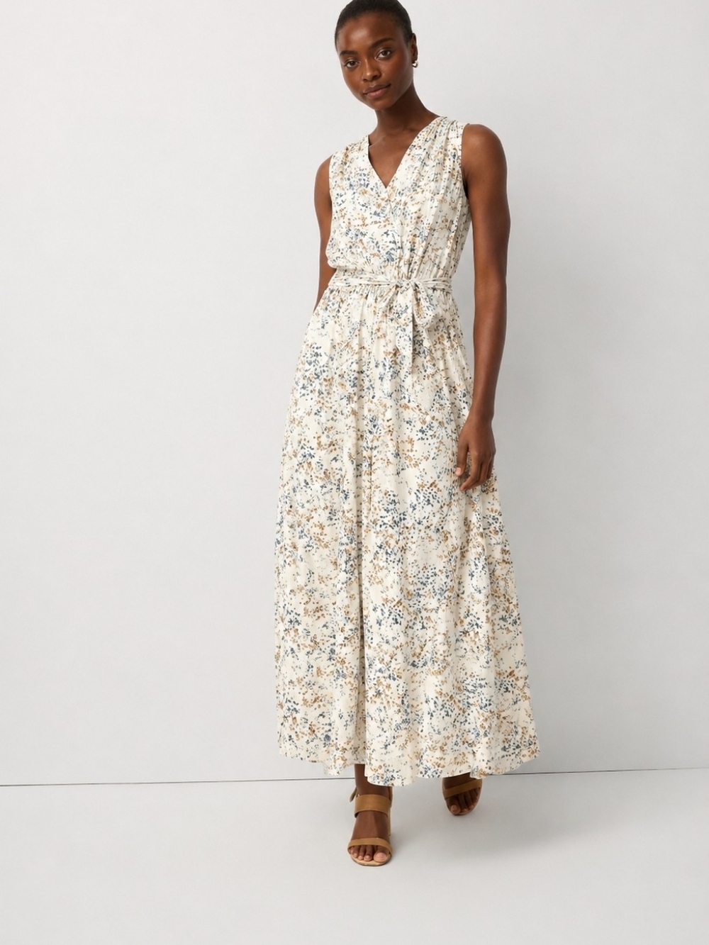 Jane and Delancey Cream Floral Sleeveless V-Neck Maxi Dress